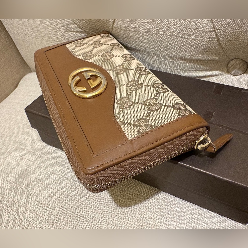 Gucci Monogram Brown and Cream Wallet - Picture 2 of 9